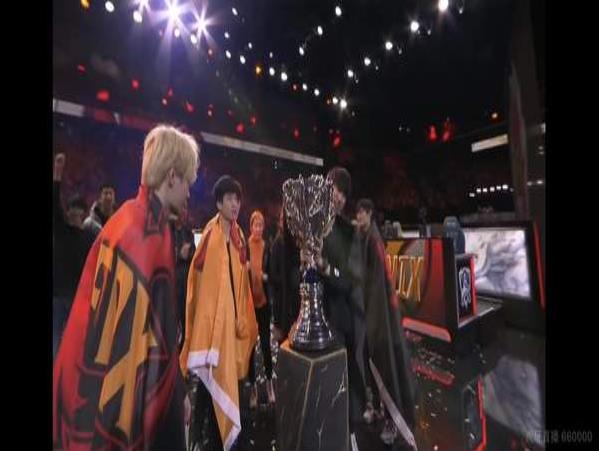 2019FPX夺冠表情包