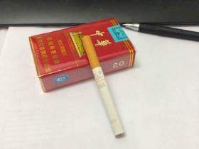 秋天的第一包华子图片