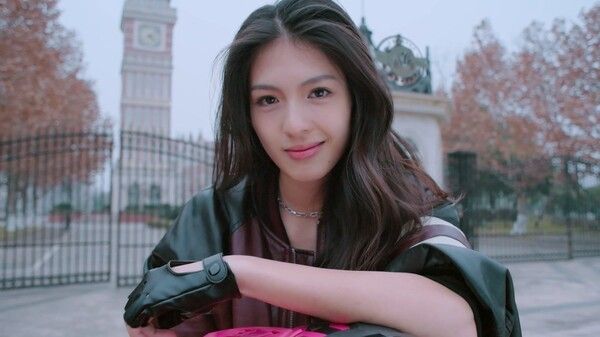 美女请别影响我学习